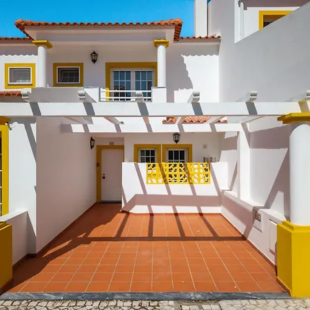 Casa de Férias Burgo D Sancho I 17 Amoreira (Leiria)
